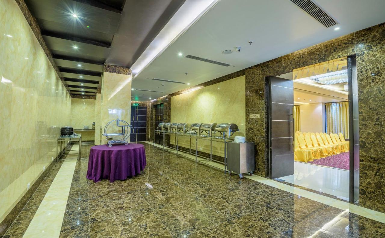 Clarion Inn Jaipur Kukas Luaran gambar