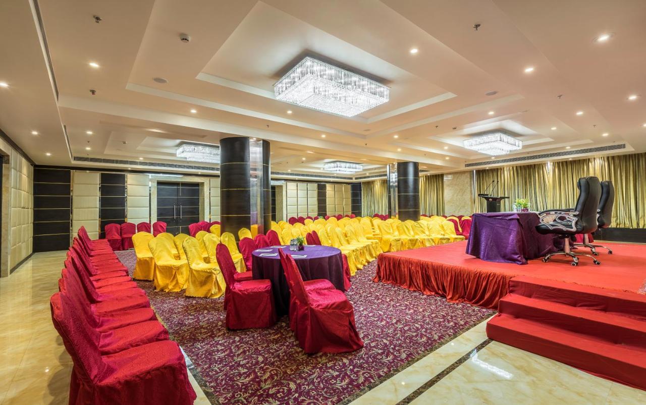Clarion Inn Jaipur Kukas Luaran gambar