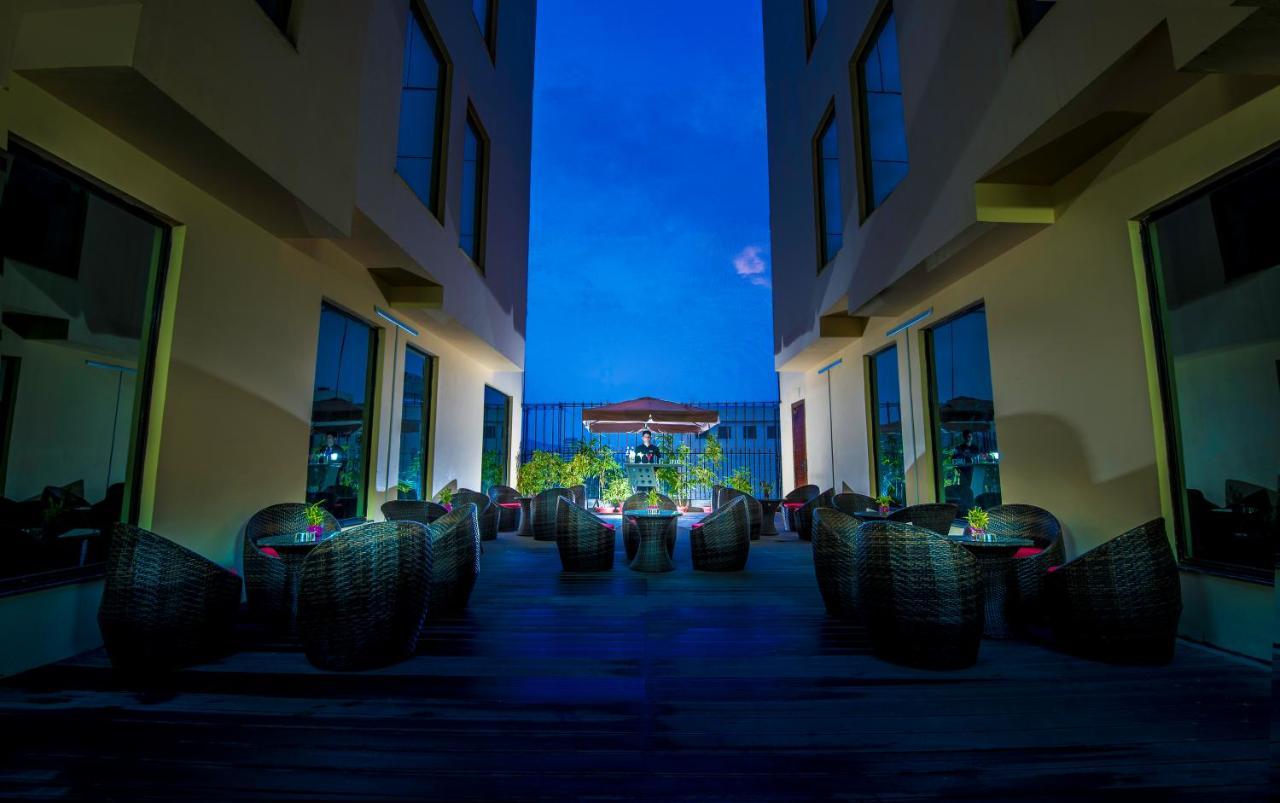 Clarion Inn Jaipur Kukas Luaran gambar