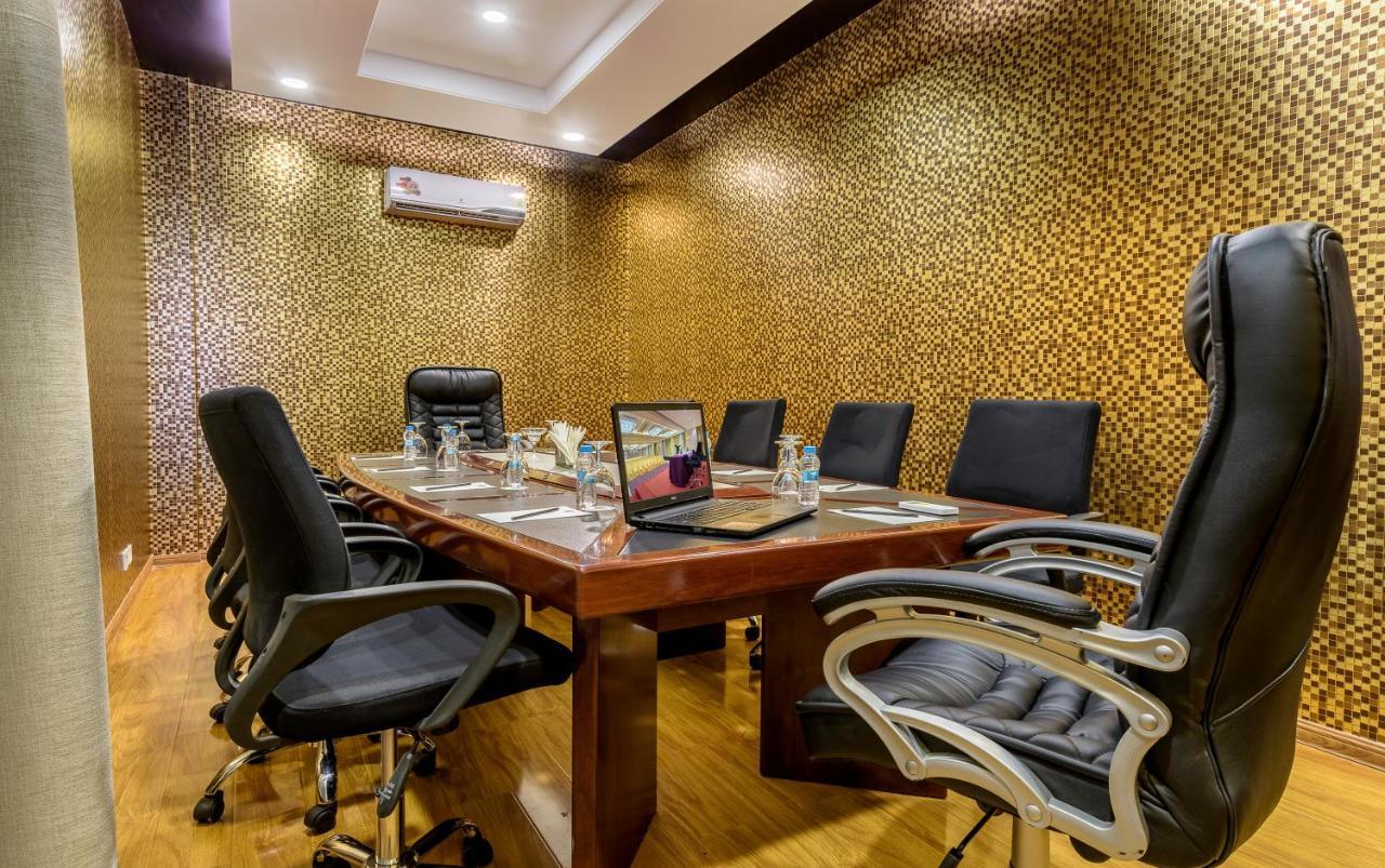 Clarion Inn Jaipur Kukas Luaran gambar
