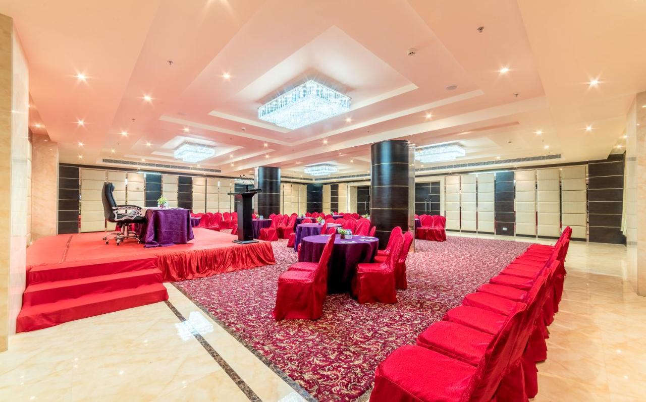 Clarion Inn Jaipur Kukas Luaran gambar
