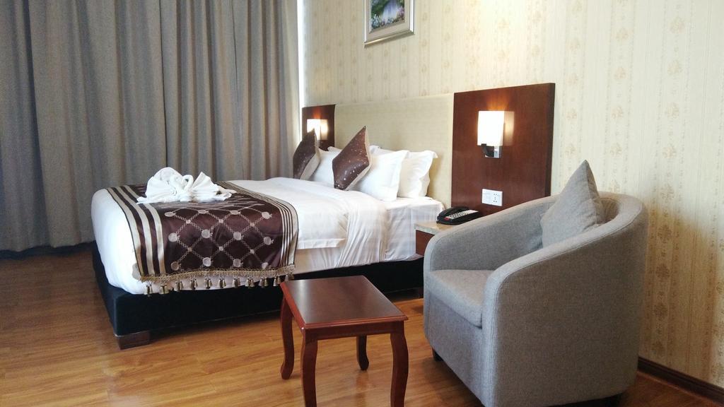 Clarion Inn Jaipur Kukas Luaran gambar